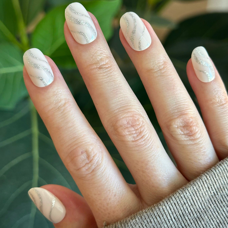 picture of Sparkle Swirl - Tab Press-On | Short | Round