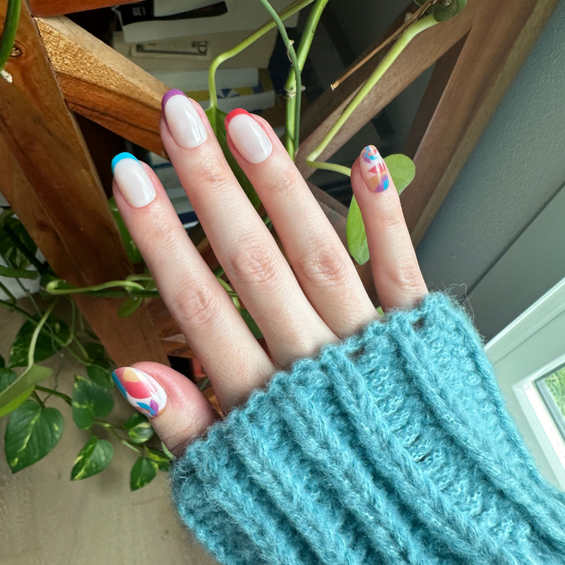 picture of Spinning Pinwheel - Press-On | Short | Round