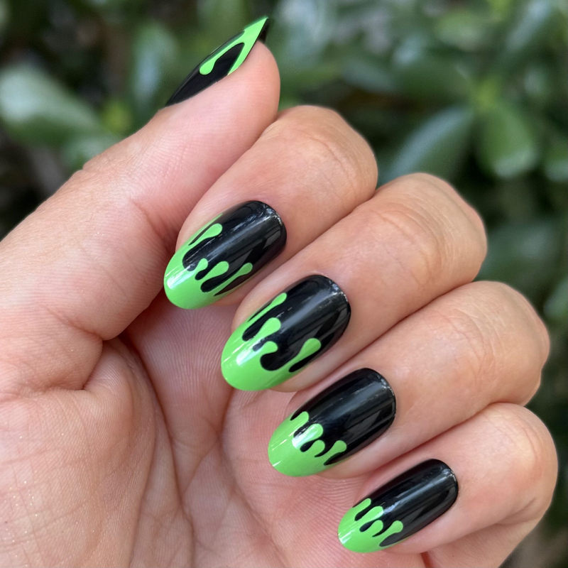 Spooky Slime - Press-On | Medium | Oval