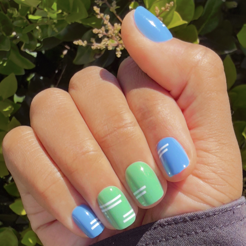 picture of Sporty Stripes - Press-On | Extra Short | Squoval