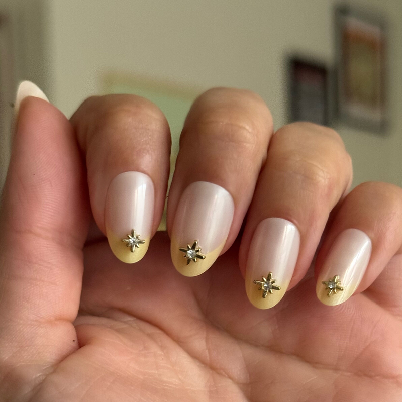 Starburst Gem Glazed Butter French  - Press On | Medium | Oval - Press-On