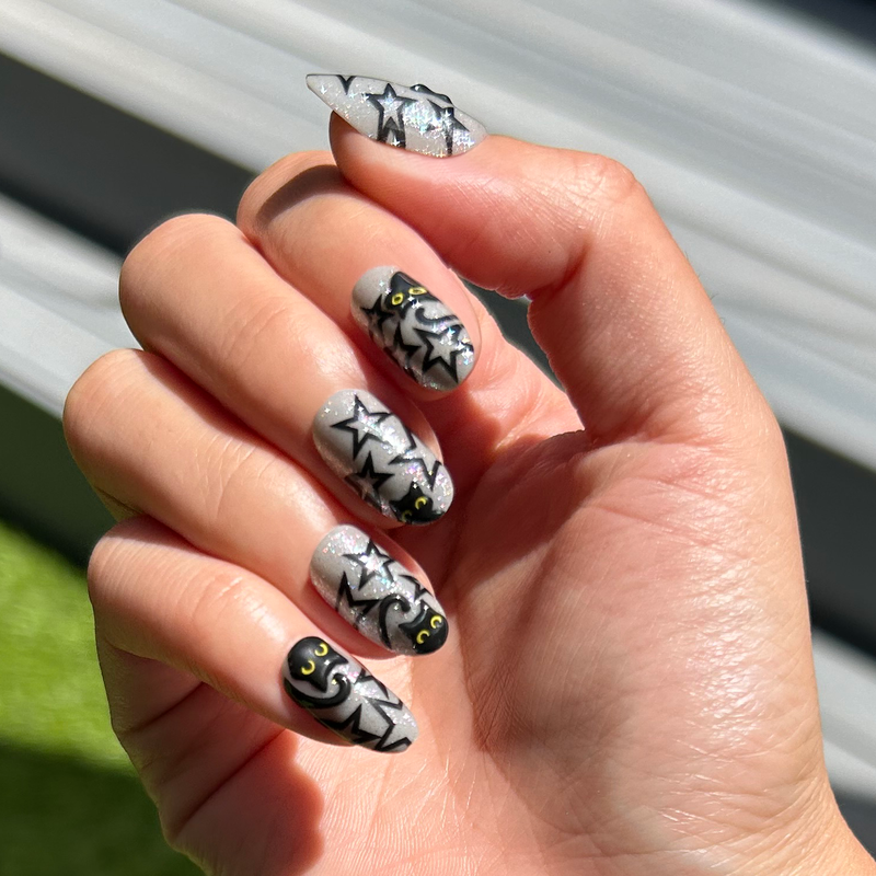 Starry Cats - Press-On | Medium | Oval