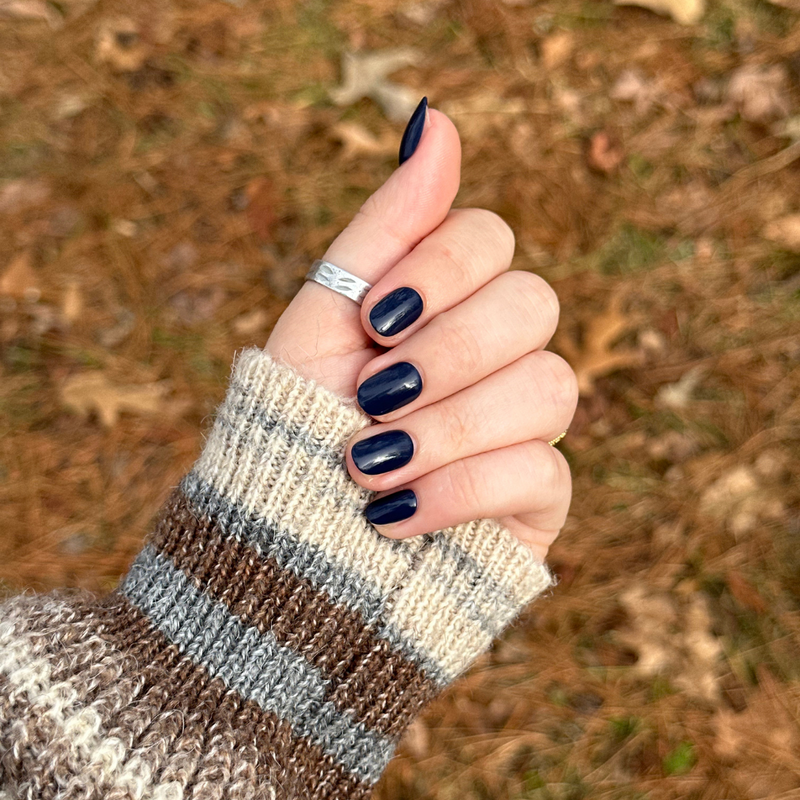 picture of Suited | Extra Short | Round - Tab Press-On