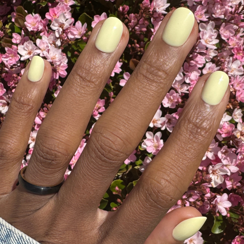 picture of Sunny | Extra Short | Round - Tab Press-On