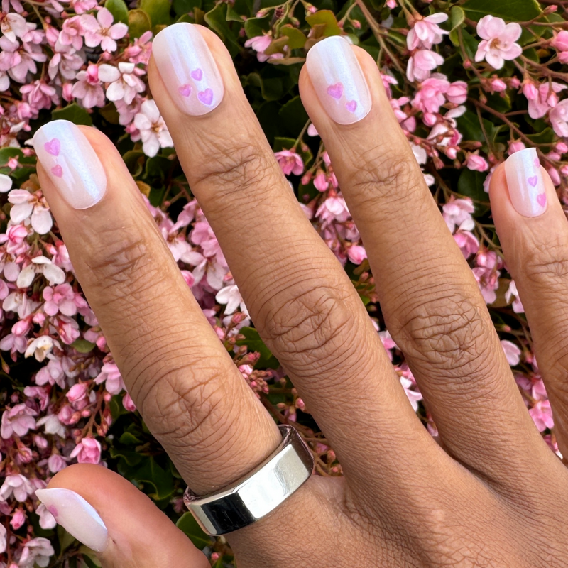 picture of Tiny Puffy Hearts - Press-On | Short | Squoval