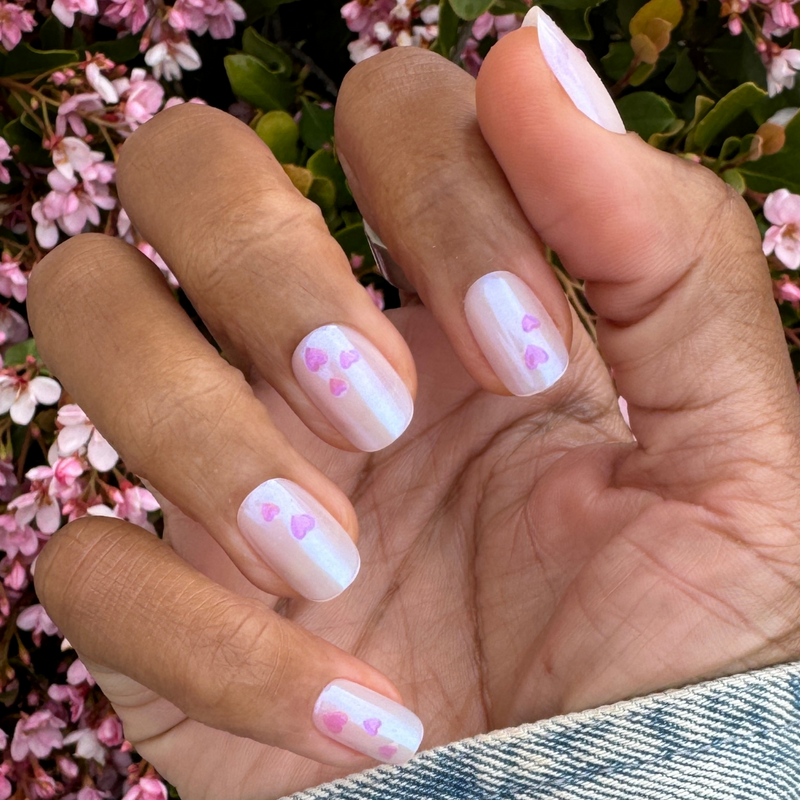 picture of Tiny Puffy Hearts - Press-On | Short | Squoval