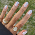 White Bow Shower - Tab Press-On | Short | Round thumbnail