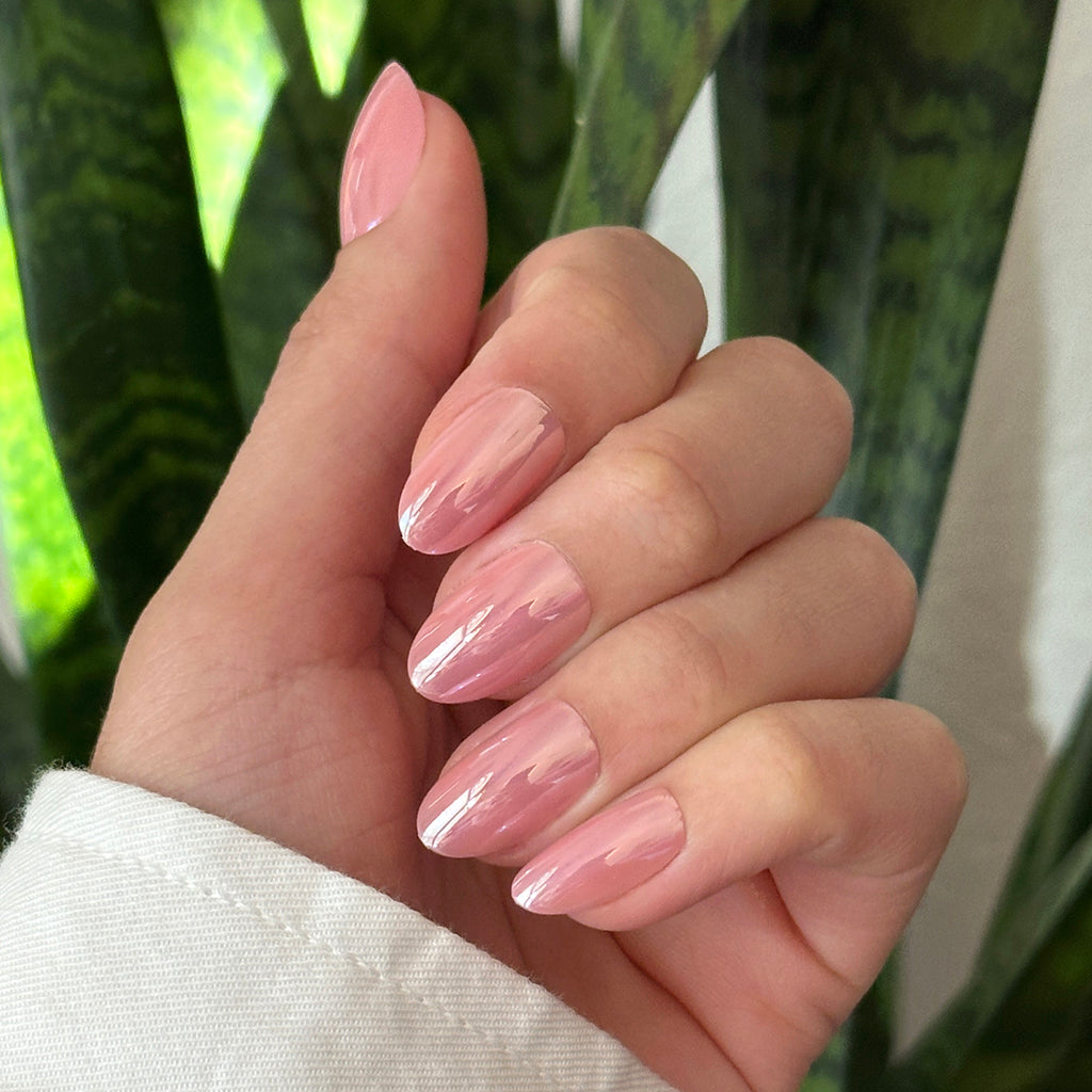 Bubblegum Jelly Chrome - Press-On | Medium | Oval pink oval press-on nails with a glossy jelly chrome finish for at-home manicure