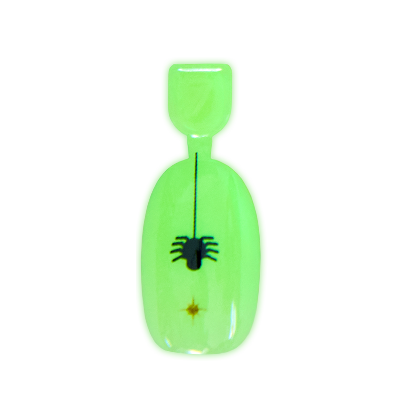 Caught in a Cute Web - Pressies | Short Medium | Round