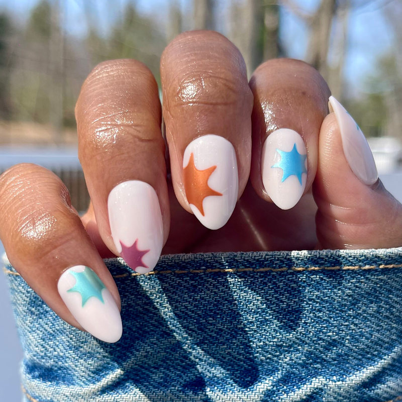 picture of Chrome Burst - Press-On | Medium | Almond