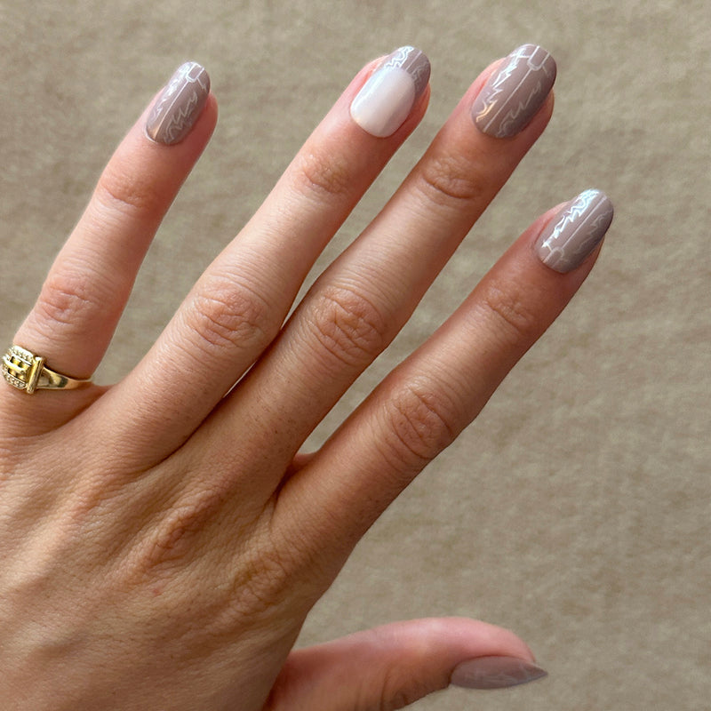 picture of Cowboy Boot Chrome | Short | Round - Tab Press-On