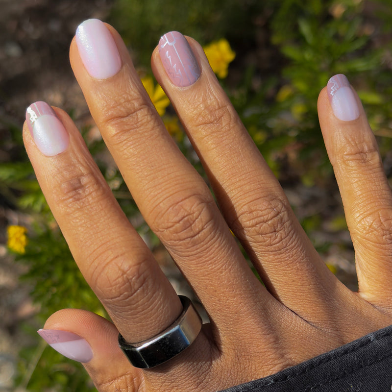 picture of Cowboy Boot Chrome | Short | Round - Tab Press-On