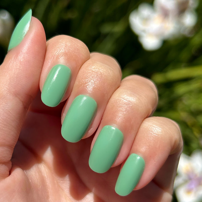 picture of Cucumber Sandwich - Press-On | Short | Round