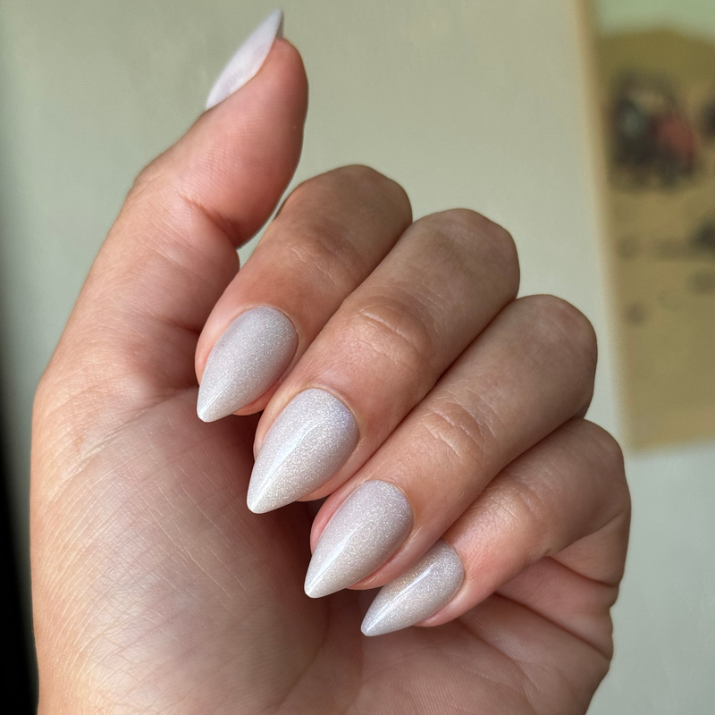 picture of Neutral Iridescent Velvet - Press-On | Medium | Stiletto