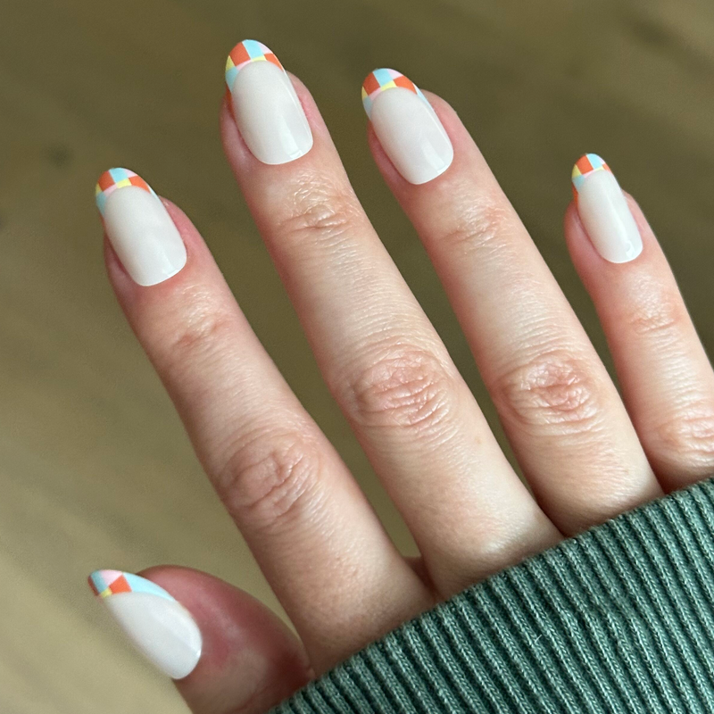 picture of Parade French - Press-On | Medium | Oval