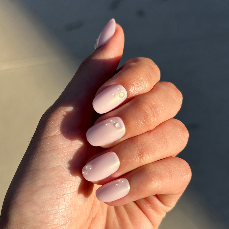 picture of Pink Bubble Pearlescent - Press-On | Short | Round