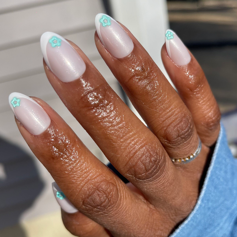 picture of Puffy Flower Chrome French - Press-On | Medium | Almond