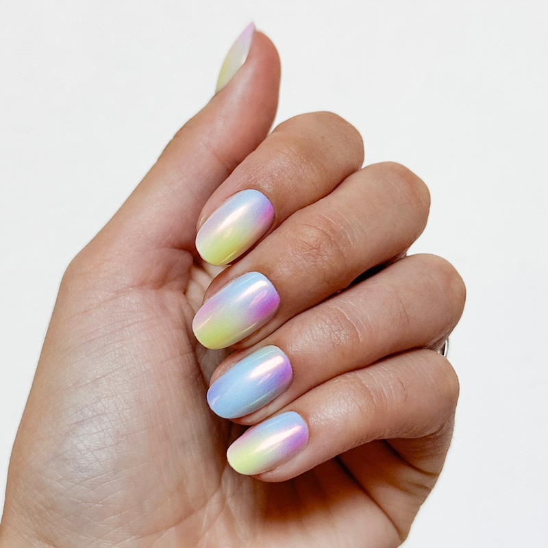 picture of Rainbow Aura Chrome - Press-On | Short | Round