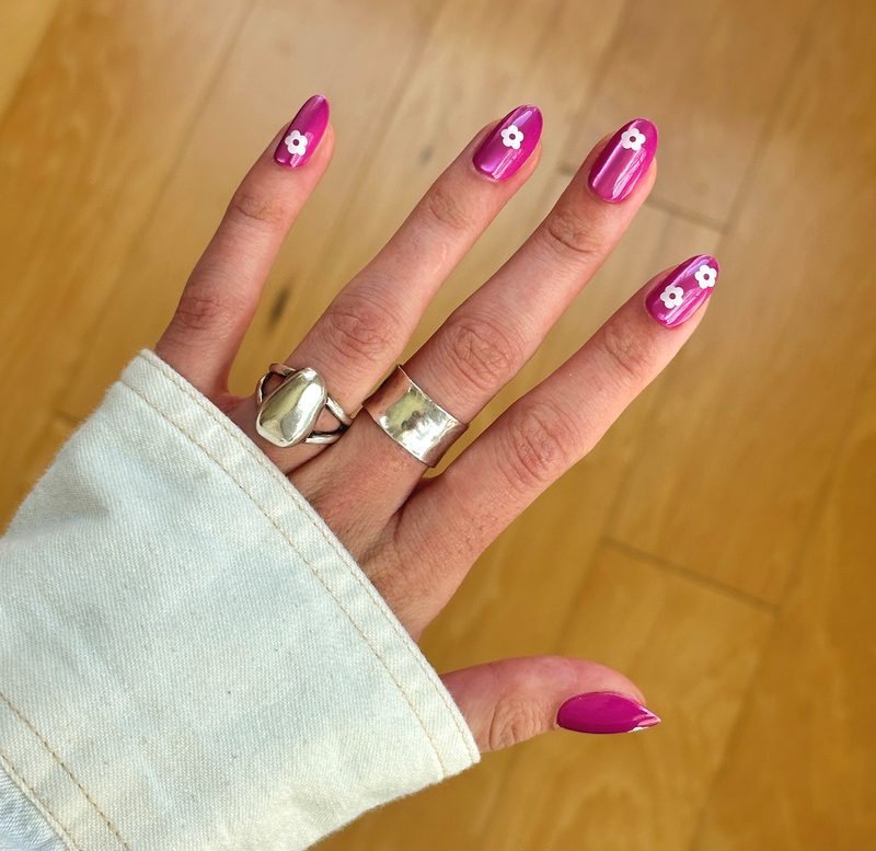 picture of Sparkle Floral - Press-On | Medium | Oval