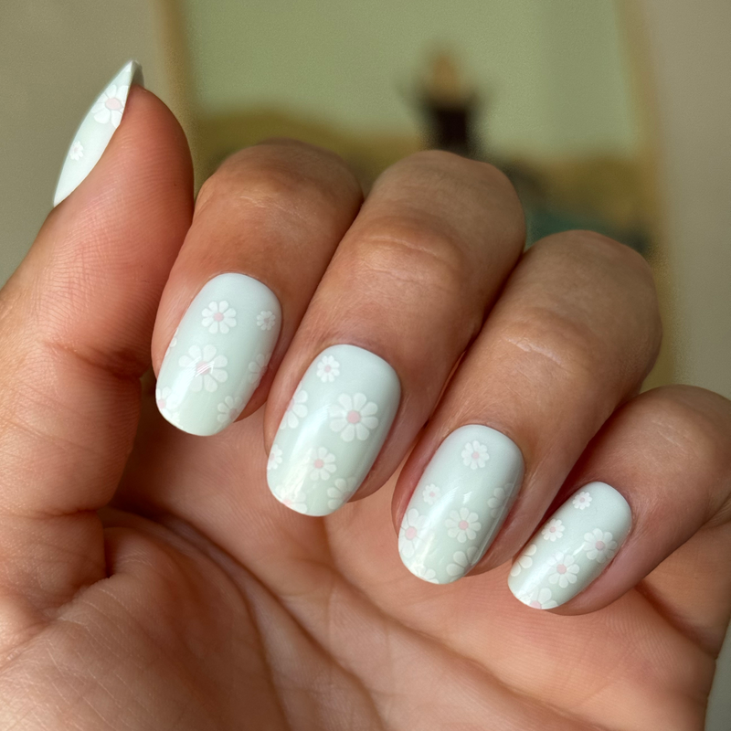 picture of Teal Chrome Flower Shower - Press-On | Short | Round