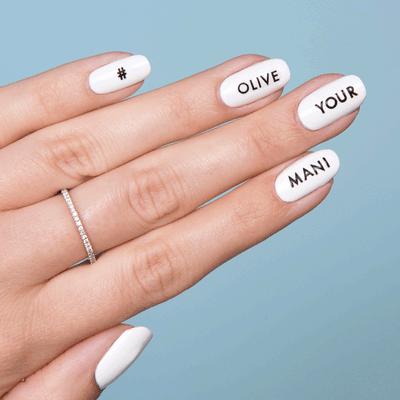 letter on nails