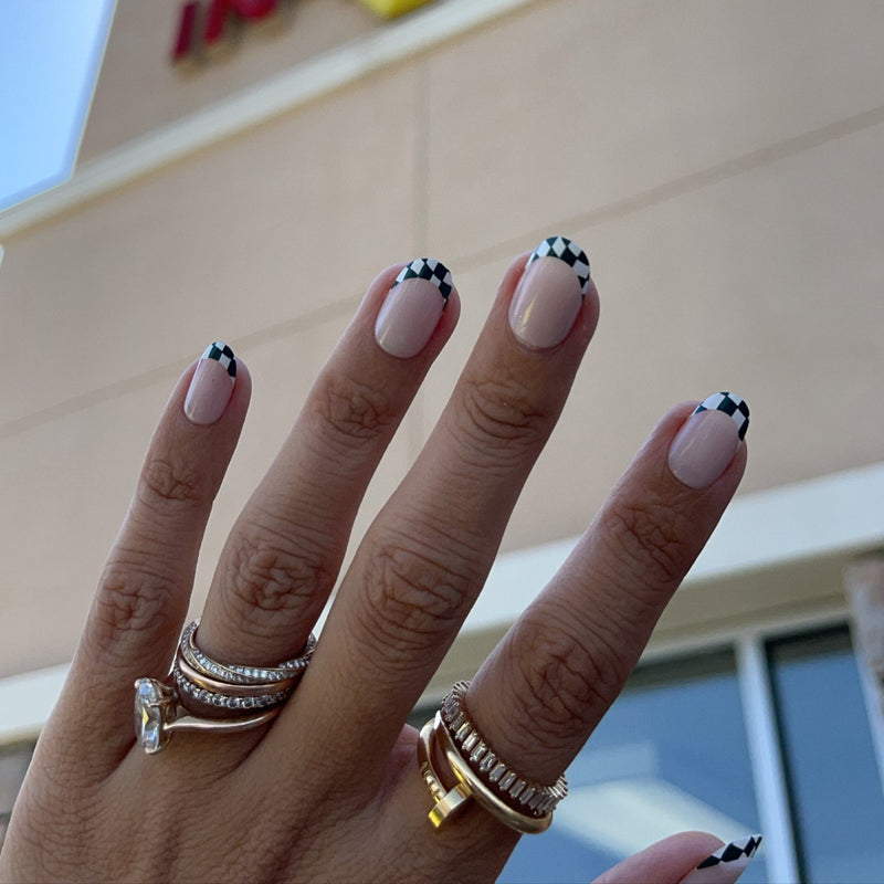 picture of Checkerboard French - Press-On | Short | Round