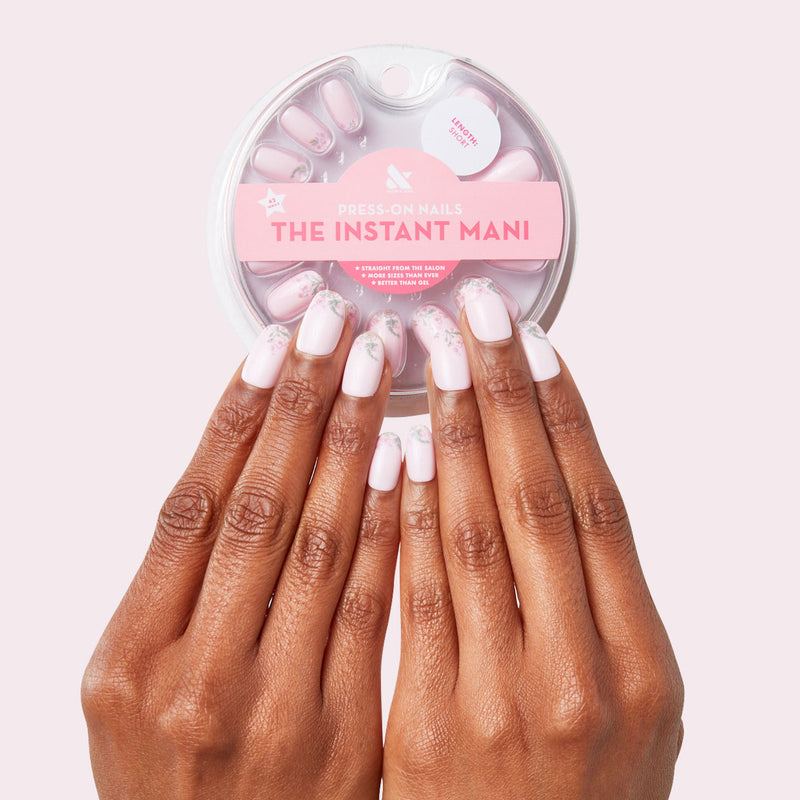 Faded Florals - Press-On | Short | Round 