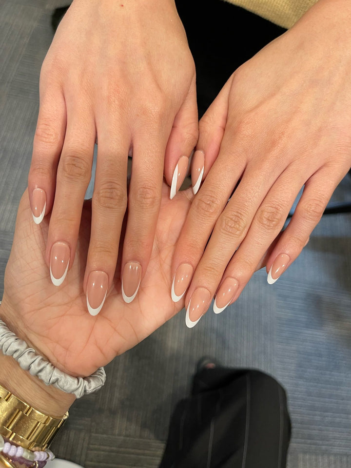 45 Best Winter Acrylic Nails to Try | Gel nails, Glitter french nails,  Stylish nails