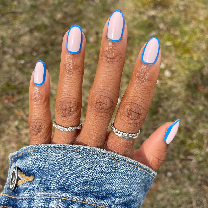 picture of Blue Outline | Medium | Oval