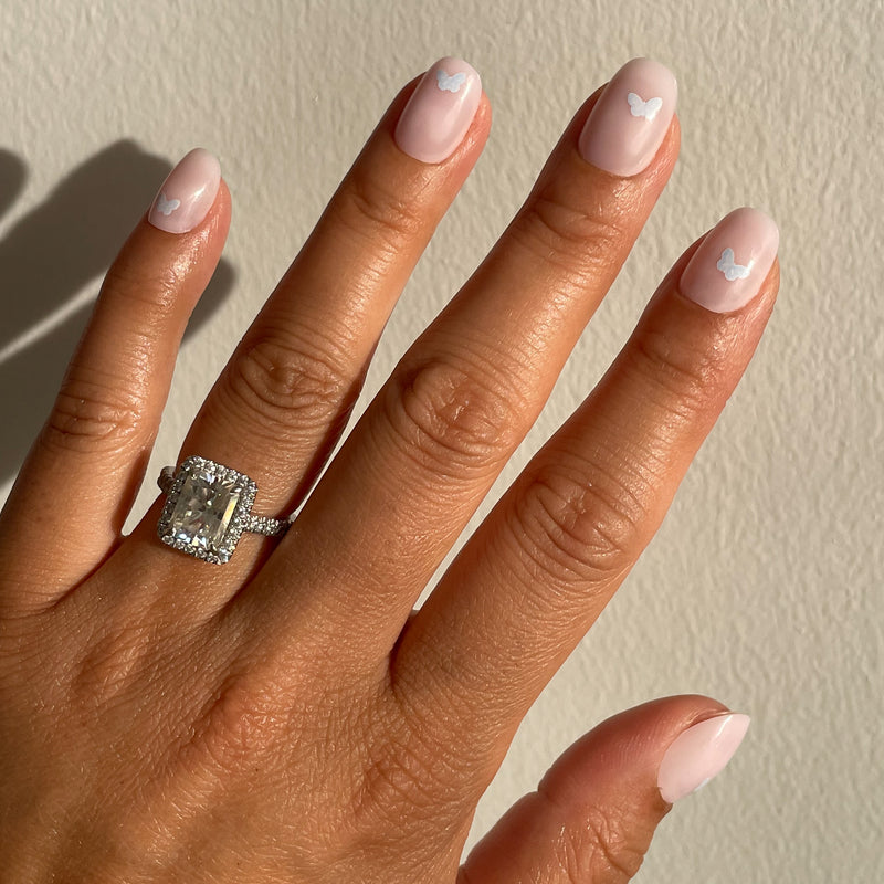 picture of Butterfly Party | Round | Extra Short