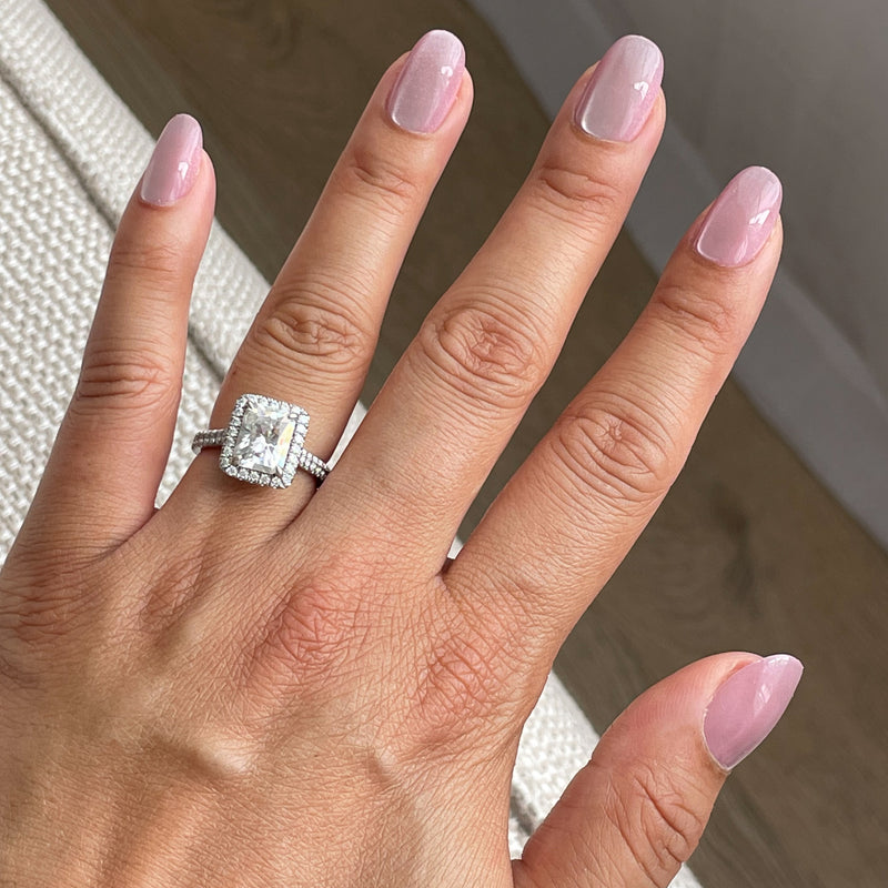 picture of Pink Velvet | Round | Short