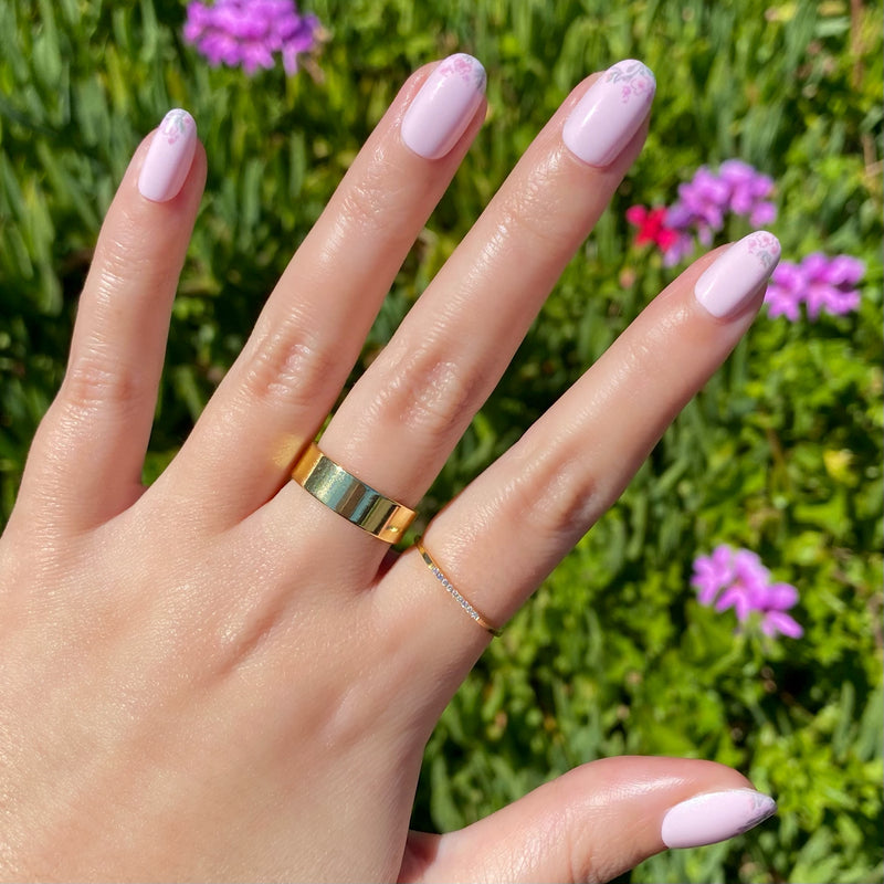 picture of Faded Florals - Press-On | Short | Round