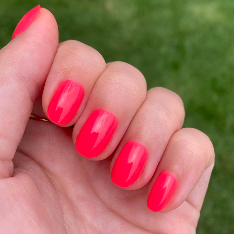 Hot Strawberry | Round | Extra Short second image