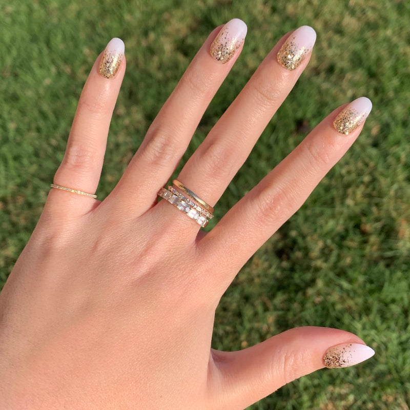 Half Moon Glitter Gradient | Round | Short - Press-On