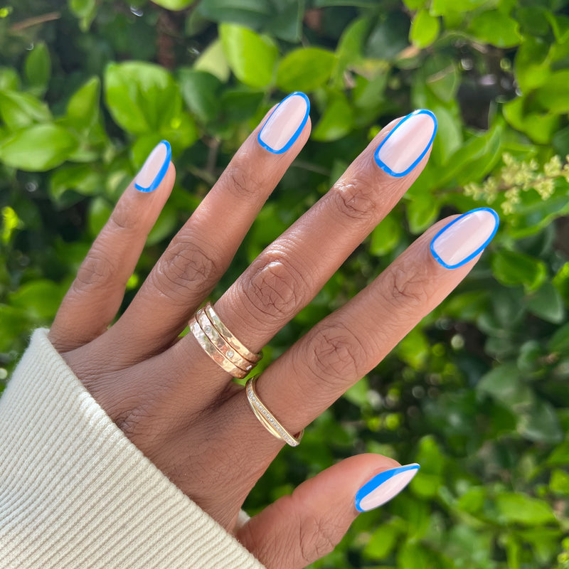 picture of Blue Outline | Medium | Oval