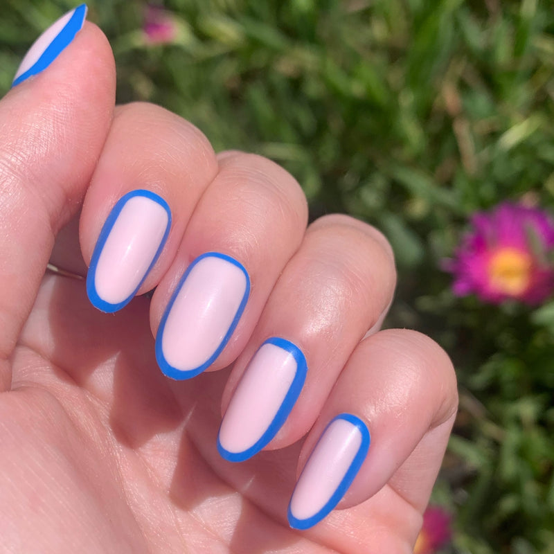 picture of Blue Outline | Medium | Oval