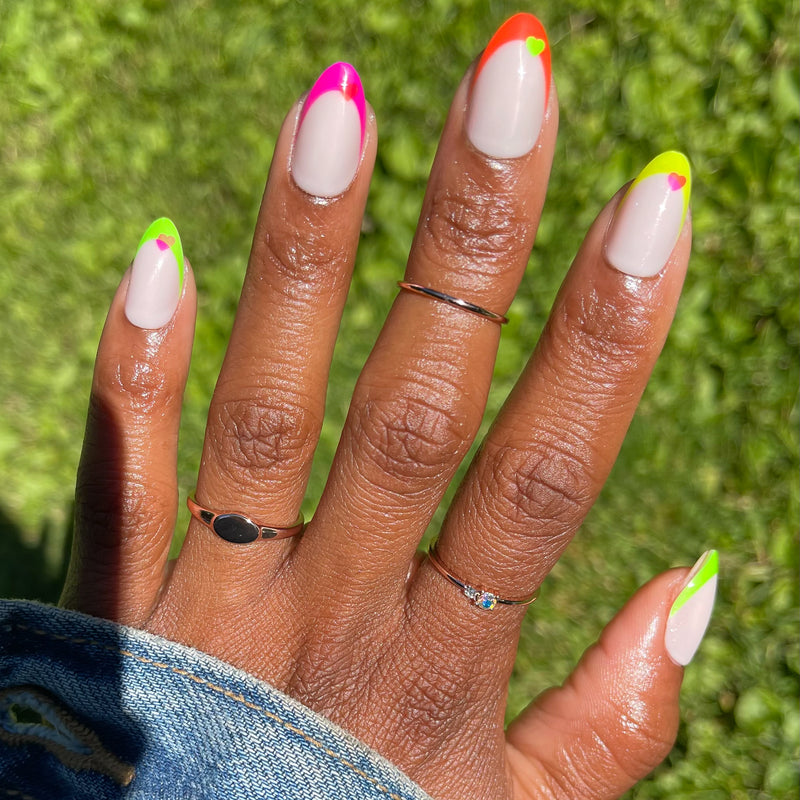 picture of Neon Heart French | Almond | Medium