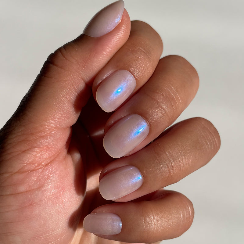 picture of Pink Goldfish | Round | Extra Short