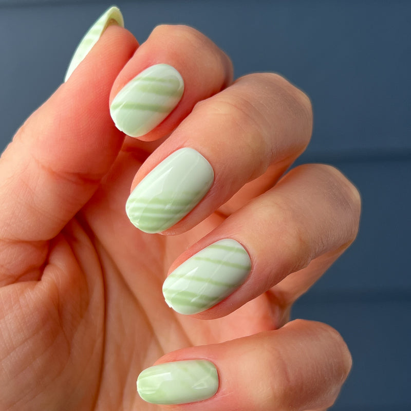 Jade Stone | Round | Short - Press-On