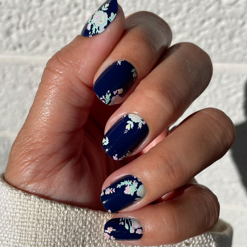 picture of Micro Floral - Press-Ons | Extra Short | Squoval