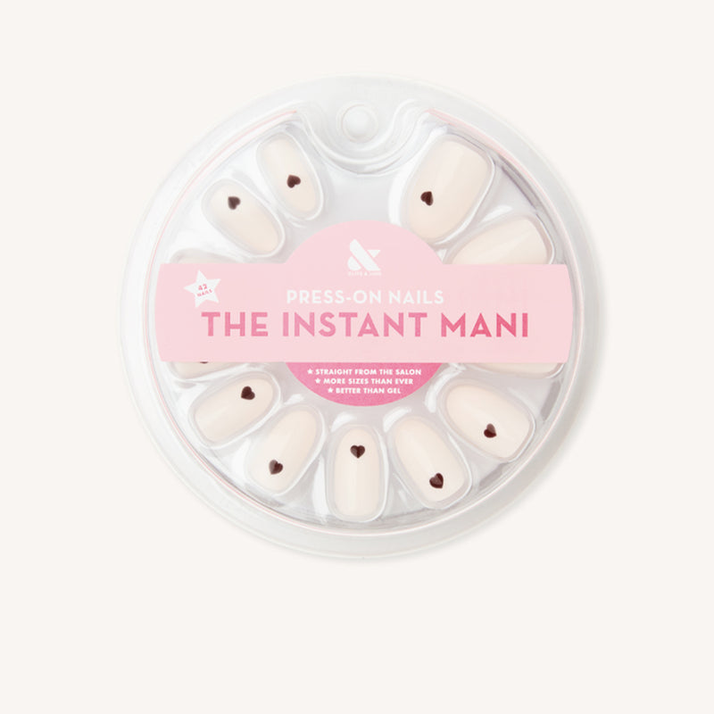 picture of Vampy Heart - Press-On | Medium | Oval