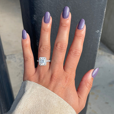 The Fall 2021 Set polish on another customer hand