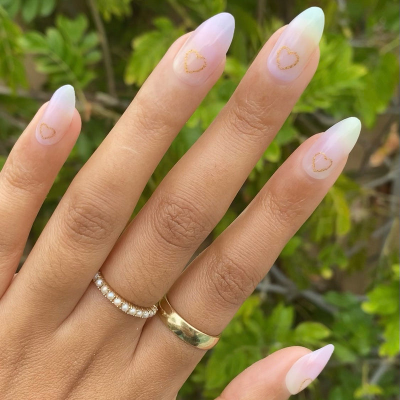 picture of Glitter Heart Ombre | Almond | Medium