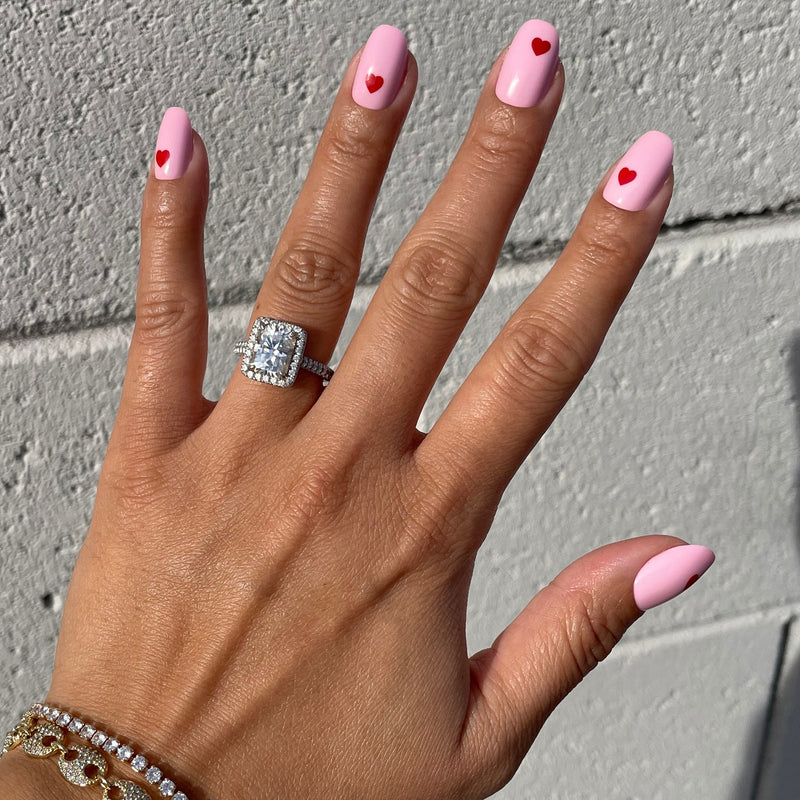 picture of Pink Perfect Heart - Press-On | Round | Short